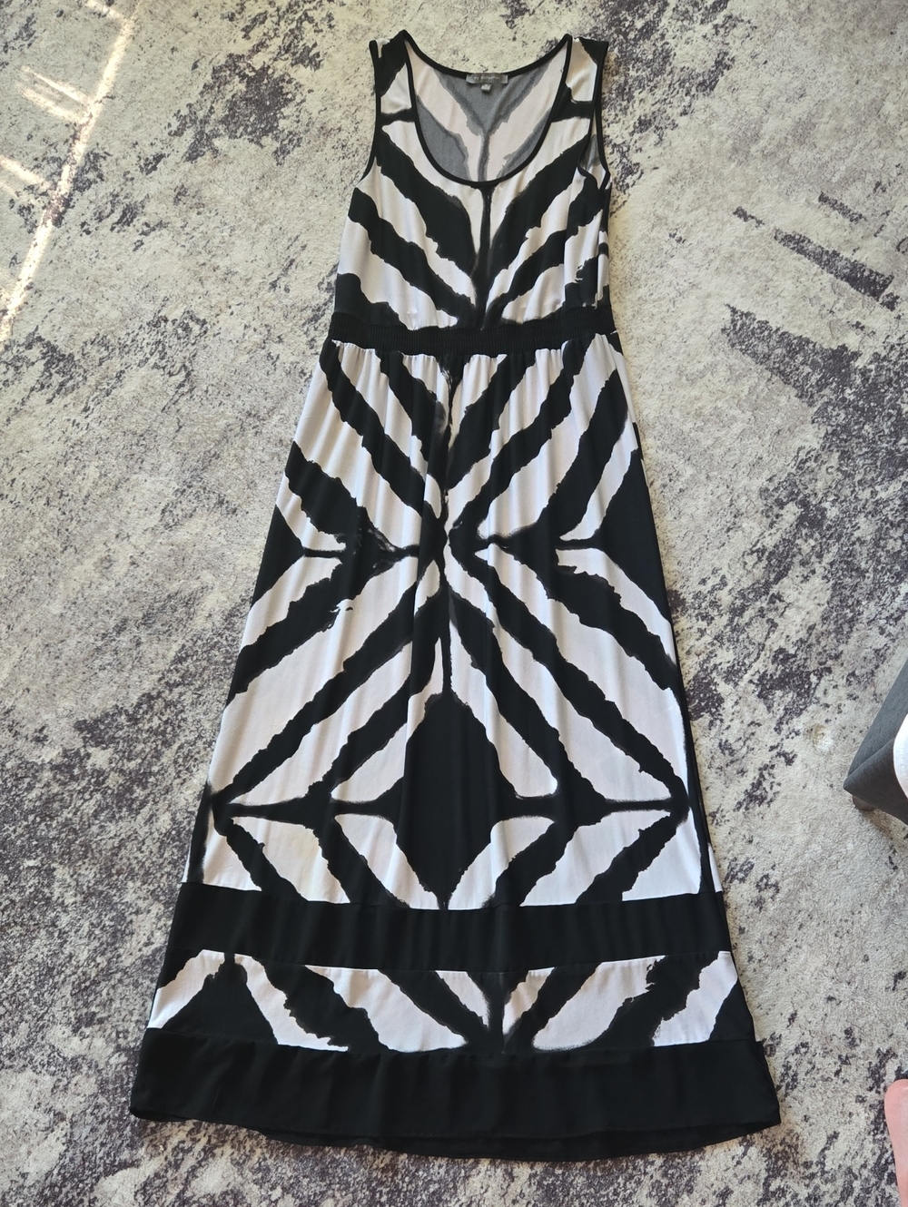 NY Collection Black & White Sleeveless Geometric Maxi Dress